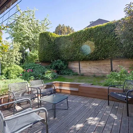 Family With A Beautiful Garden In Great Location By Renters Σπίτι διακοπών *
