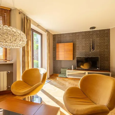 Σπίτι διακοπών Family With A Beautiful Garden In Great Location By Renters Σόποτ