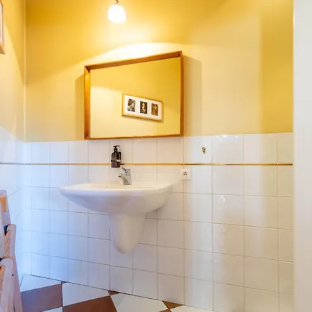 Σπίτι διακοπών Family With A Beautiful Garden In Great Location By Renters